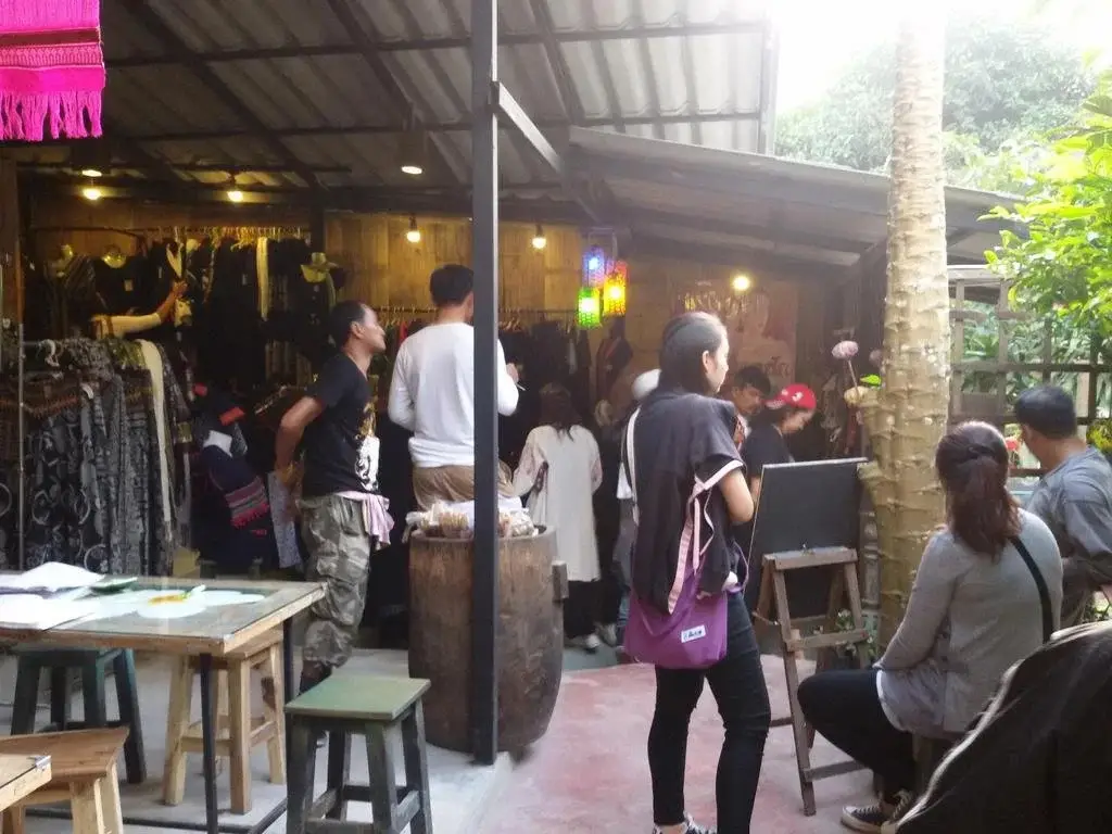 Мае-Он: 清迈湄康蓬胡安伯格哈格酒店(Maekampong Huean Bog Hug Chiangmai)