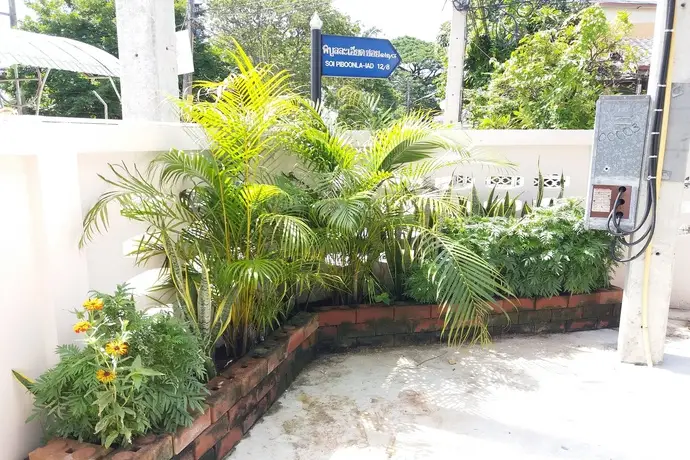 Кхлонг-Янг: Ruean Kaew Place
