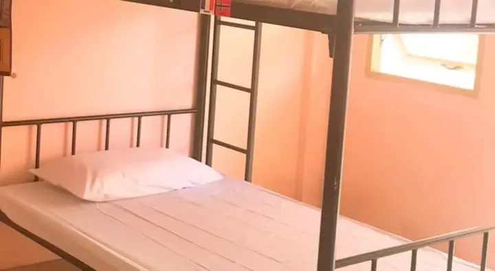 Кату: The Galiness Backpacker Hostel Patong