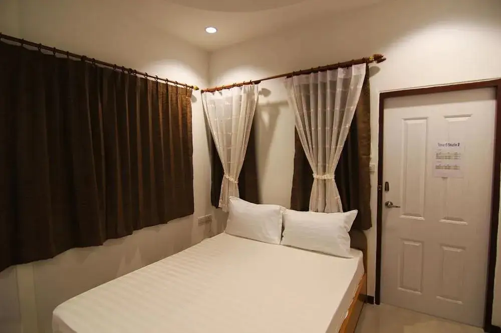 Накхоннайок: Rojanavee Resort