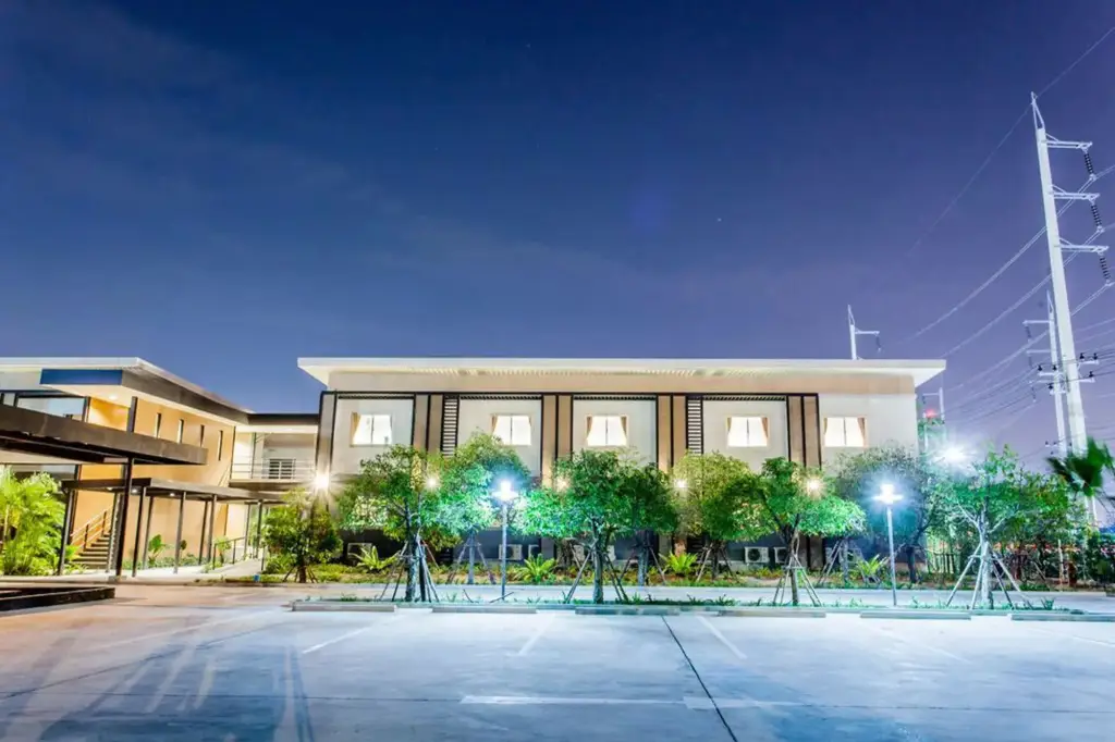 Morino Hotel Si Racha — фото 1
