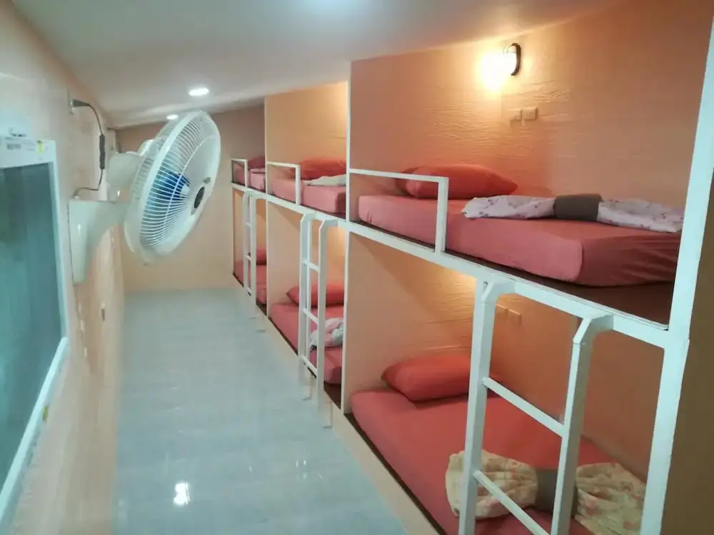 Старая часть Ланты: Koh Mook Hostel