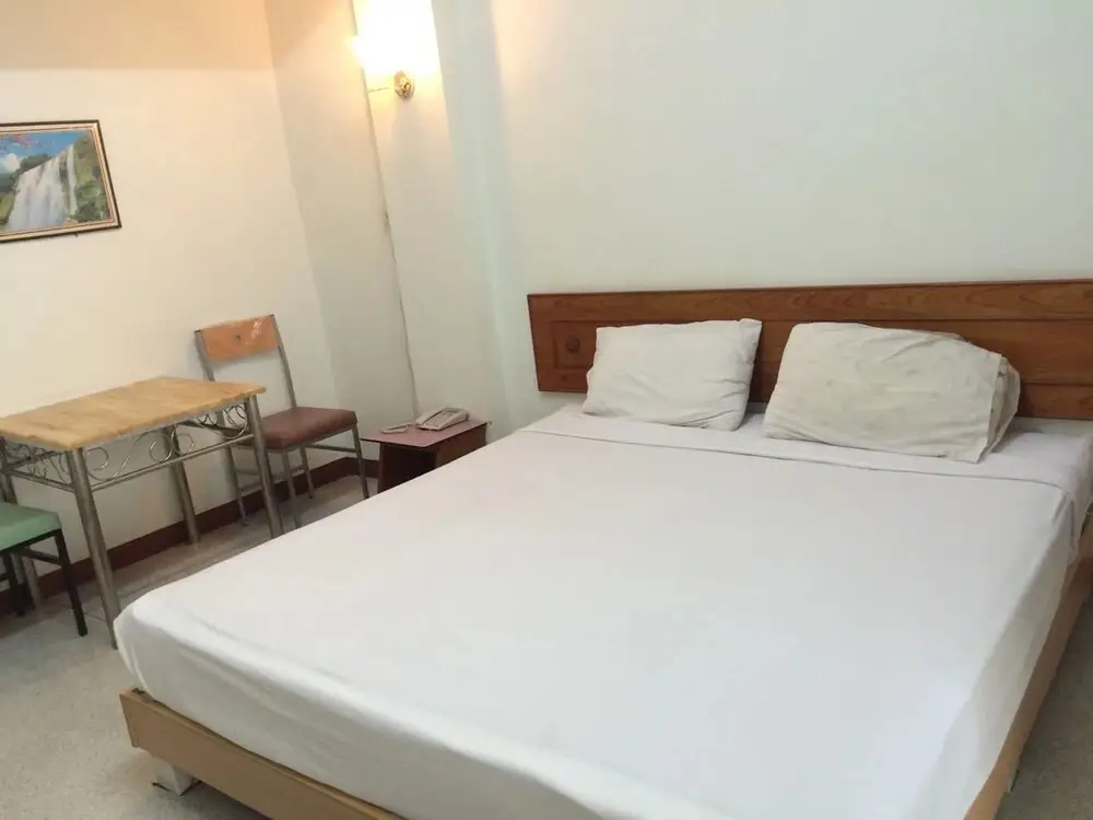 Кхлонг-Янг: OYO 1161 Sathorn Mansion