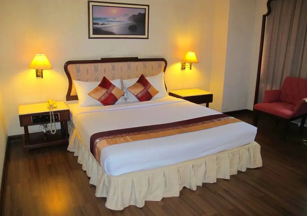 Хатъяй: Lee Gardens Hotel