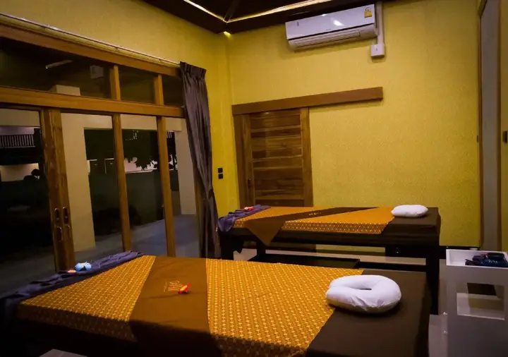 Лоэй: Au Place Hotel