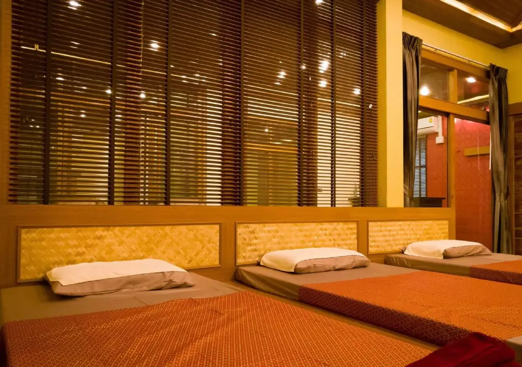 Лоэй: Au Place Hotel