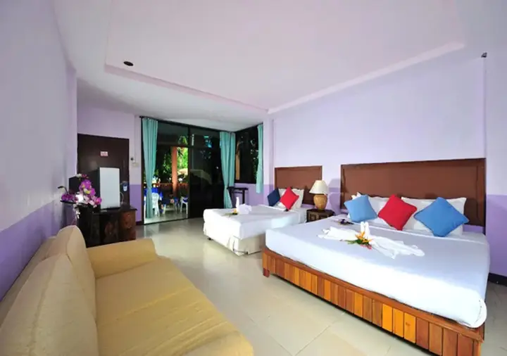 главный пляж: Koh Ngai Resort Trang