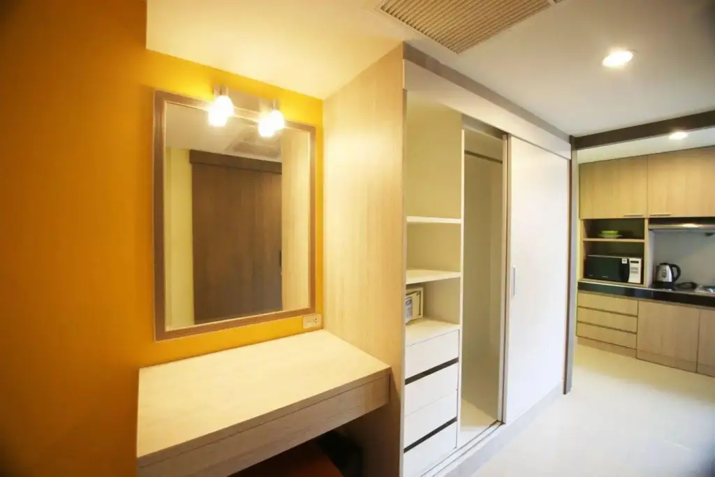 Паттайя: Trebel Service Apartment Pattaya