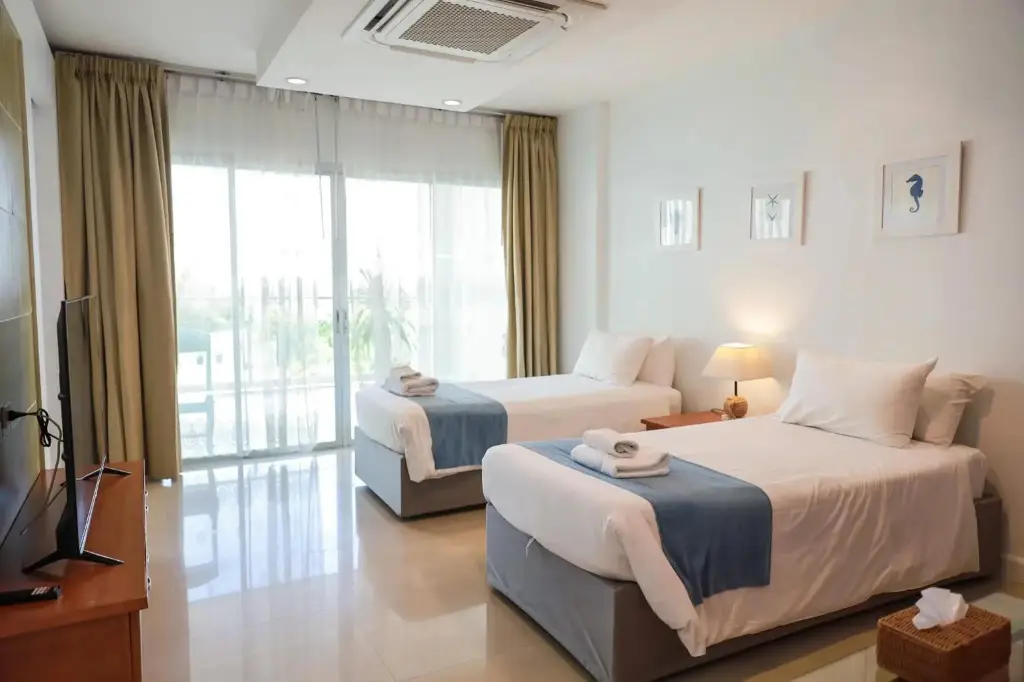Паттайя: Royal Beach View Suites