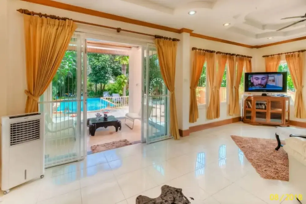 Тхаланг: Villa Zaza