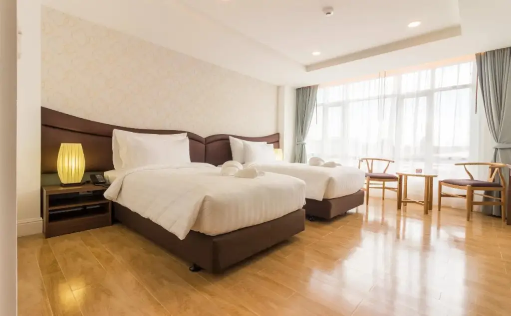 Кхао: Avada hotel