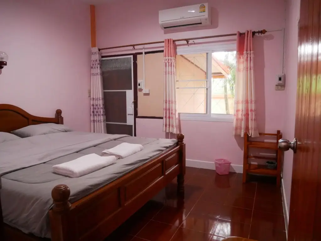 Уттарадит: Baan Suan Palm Resort