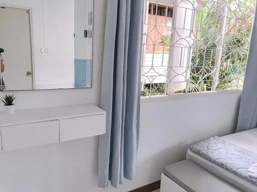 Чумпхон: Thirty Tree Garden House