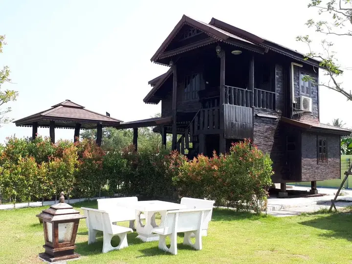 Чаам: Baanpakhernfah Rukkatawan Resort