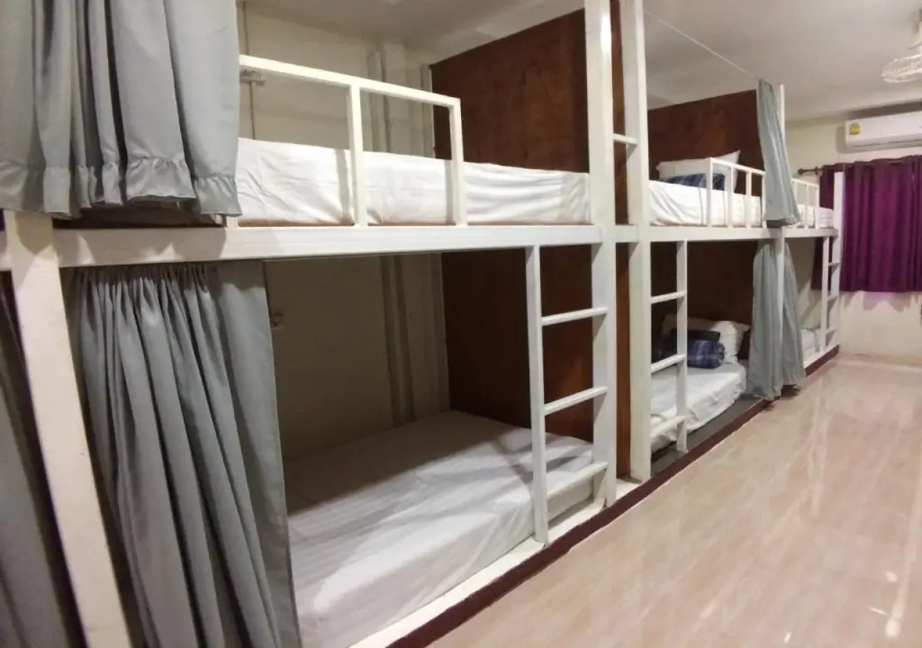 Ланта: Rx Hostel
