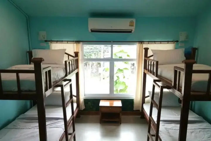 Самуи: The Corner Transit Hostel
