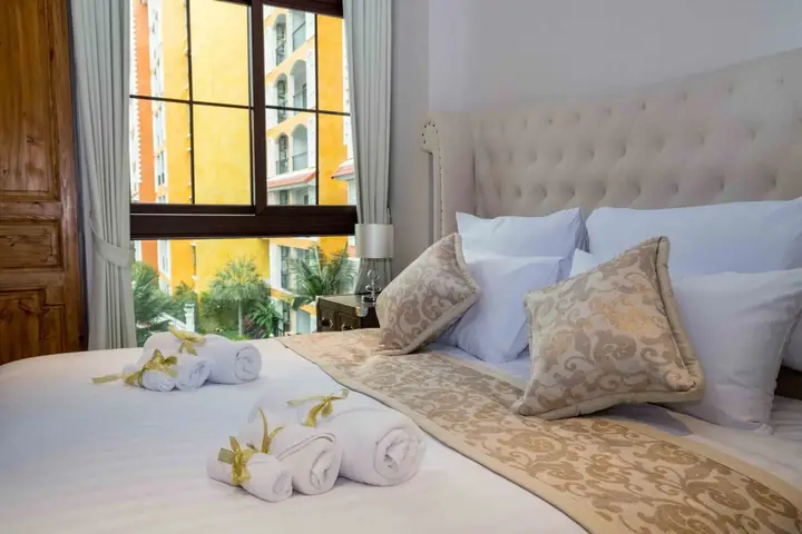 На Чом Тхиан: The Symphony Suites Pattaya