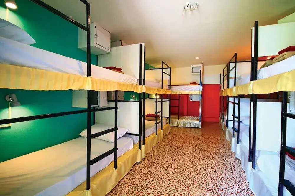 Краби: @ Aonang Hostel