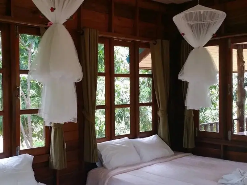 Сураттхани: Koh Phaluai Eco Resort