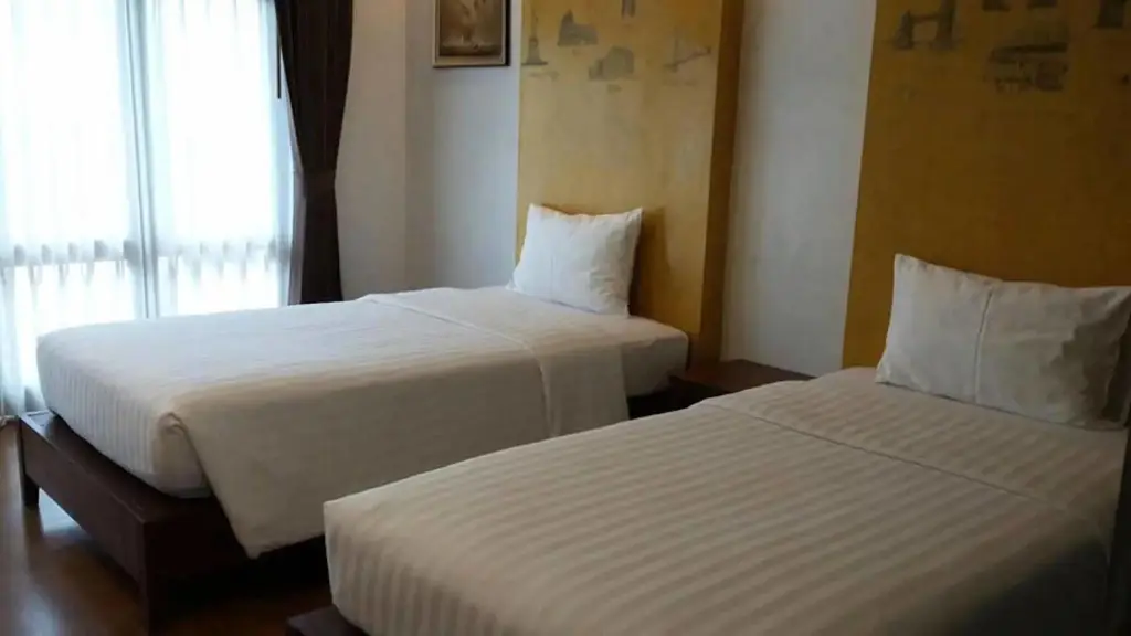 Хатъяй: Baan Napa