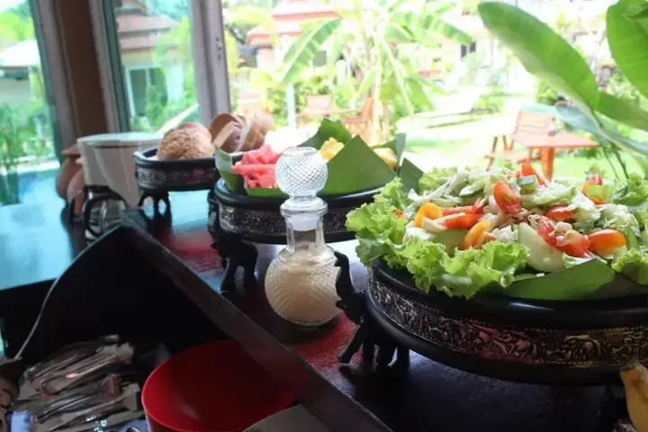 Банг-Саре: Baan Sooksiri Bangsaray