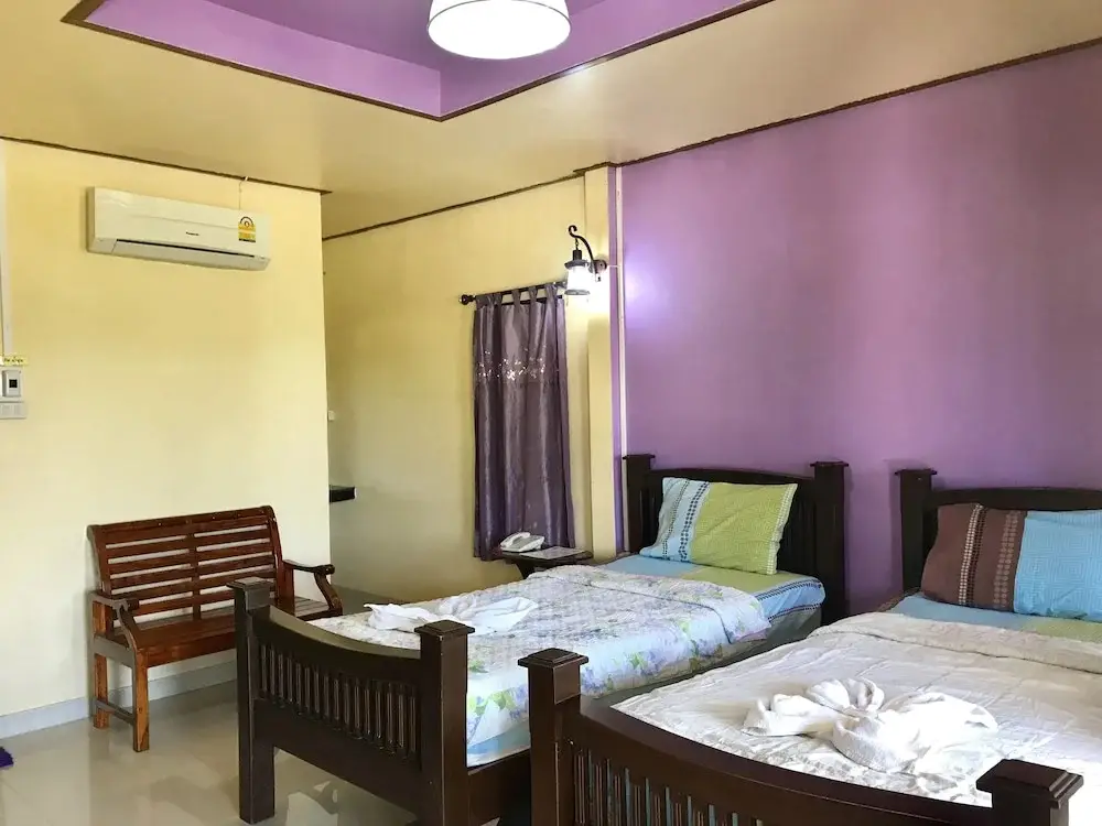 Пхитсанулок: Phupha Inn Resort