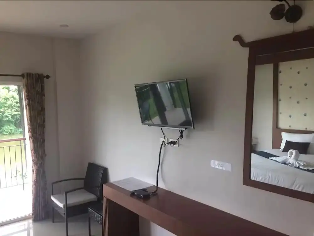Хатъяй: Tipparika Riverview Hotel