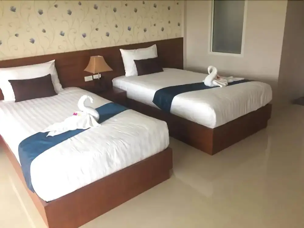 Хатъяй: Tipparika Riverview Hotel