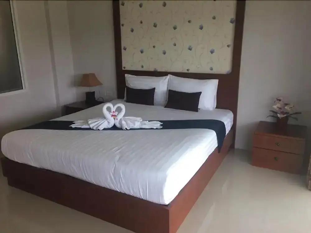 Хатъяй: Tipparika Riverview Hotel