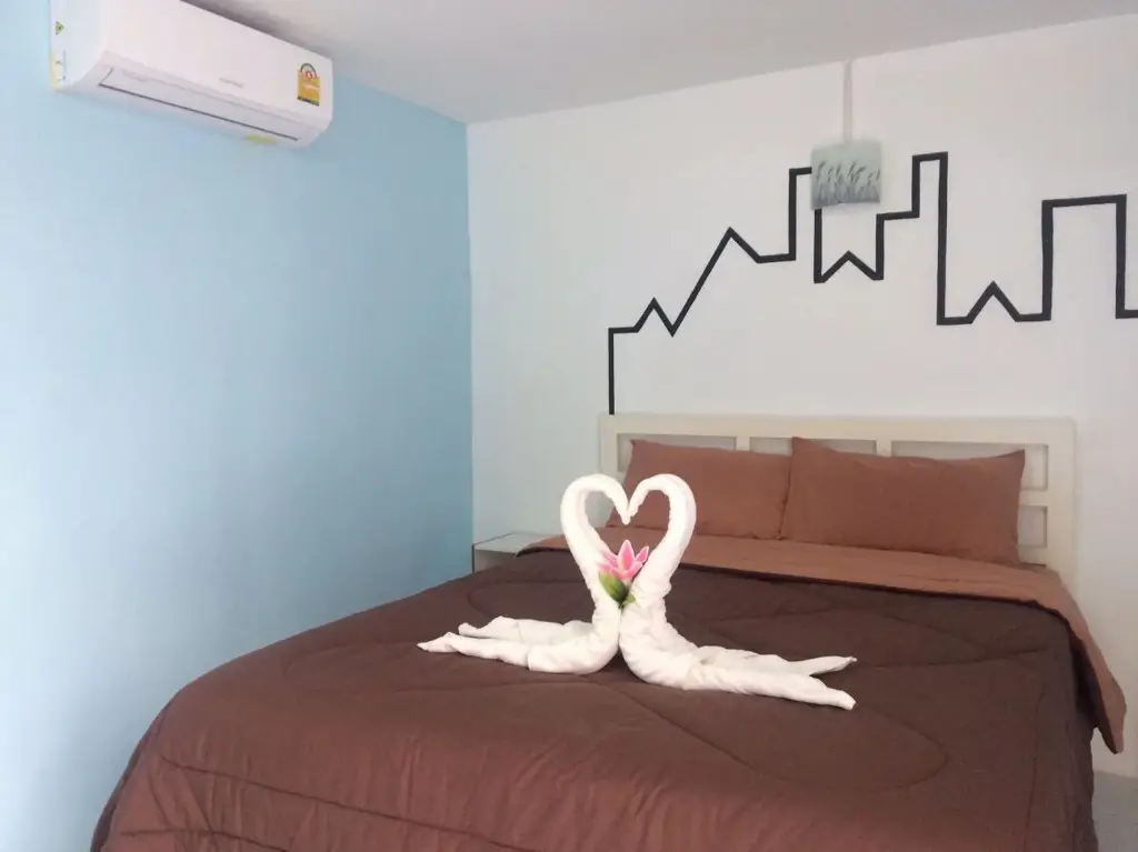 Саттахип: BM at Love