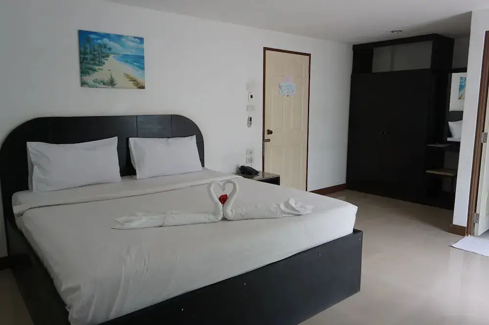 Накхонситхаммарат: Nirakon Hotel