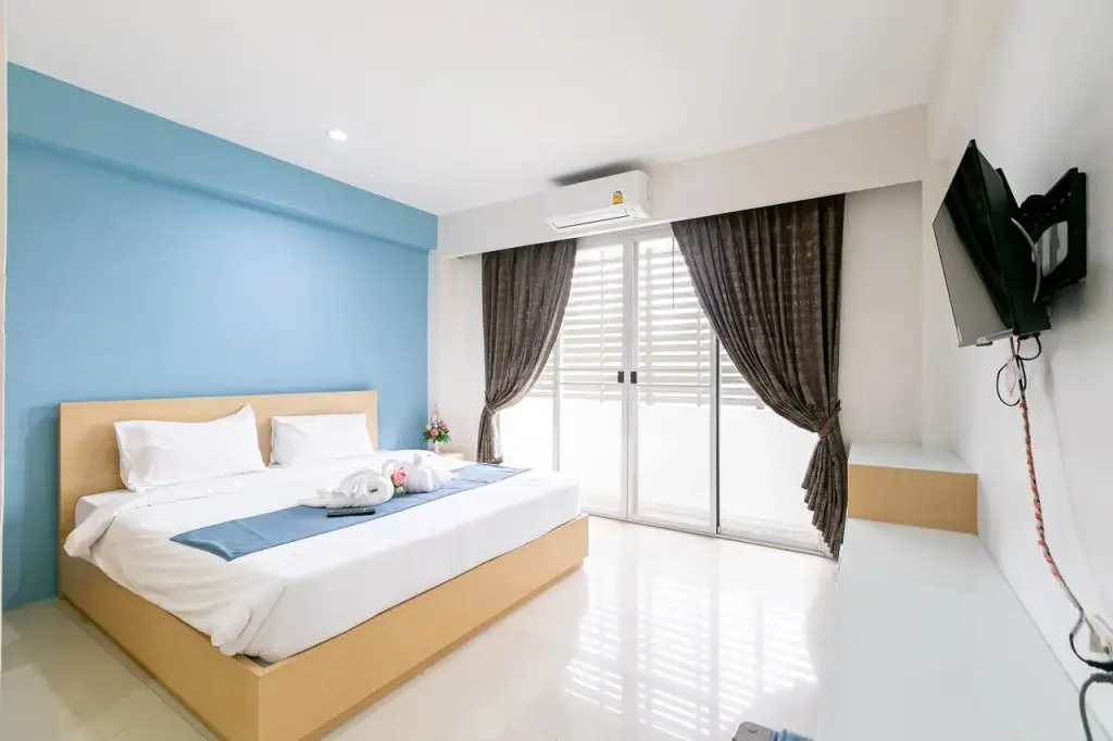 Бангкок: Ruan Plaisoi Apartment
