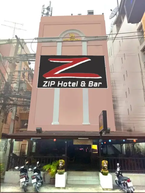 Zip Lounge & Apartments — фото 1