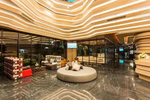 Ton Aoi Grand Hotel — фото 1