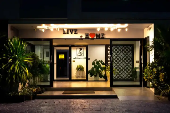 Бангкок: Aparthotel Live at Home Sukhumvit 105