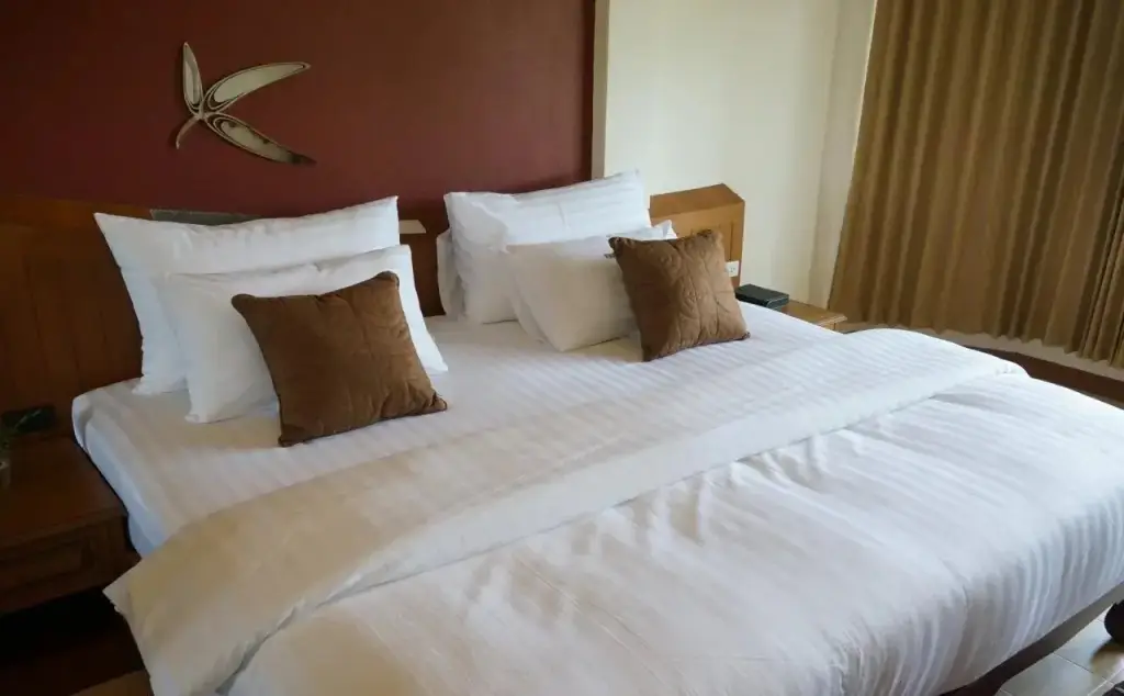 Супханбури: Country Lakeview Hotel