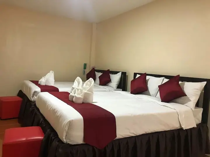 Та Кат Нгау: Am Amoonds Hotel