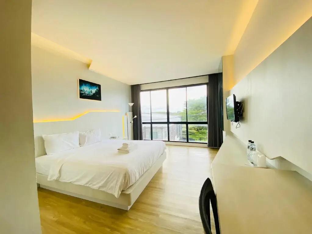 Хатъяй: Luxsna Residence
