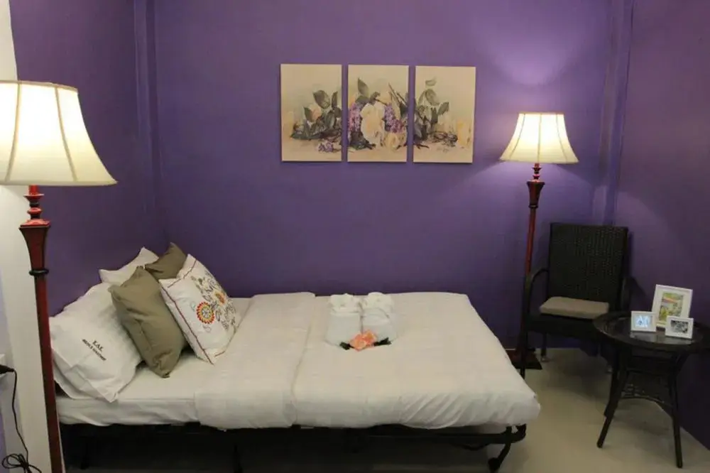 Бангкок: Charoenpong Apartment