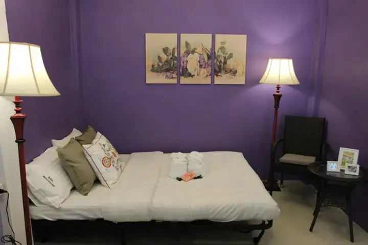 Бангкок: Charoenpong Apartment