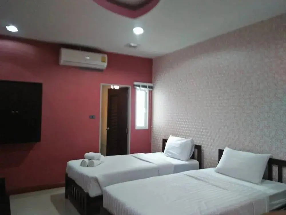 Кхлонг-Янг: Subpaisarn Hotel