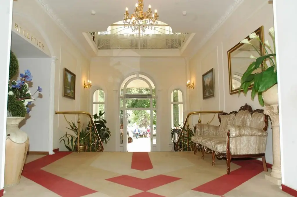 carousel image 1