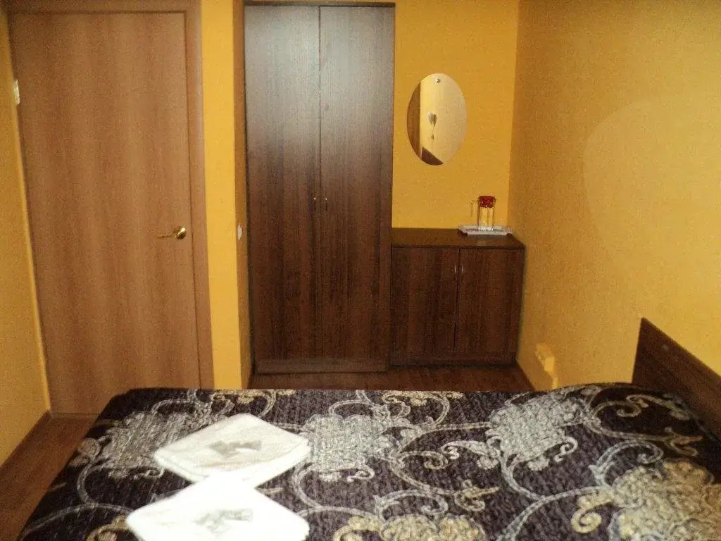 Екатеринбург: Hostel Room