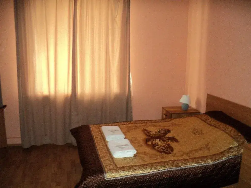 Екатеринбург: Hostel Room