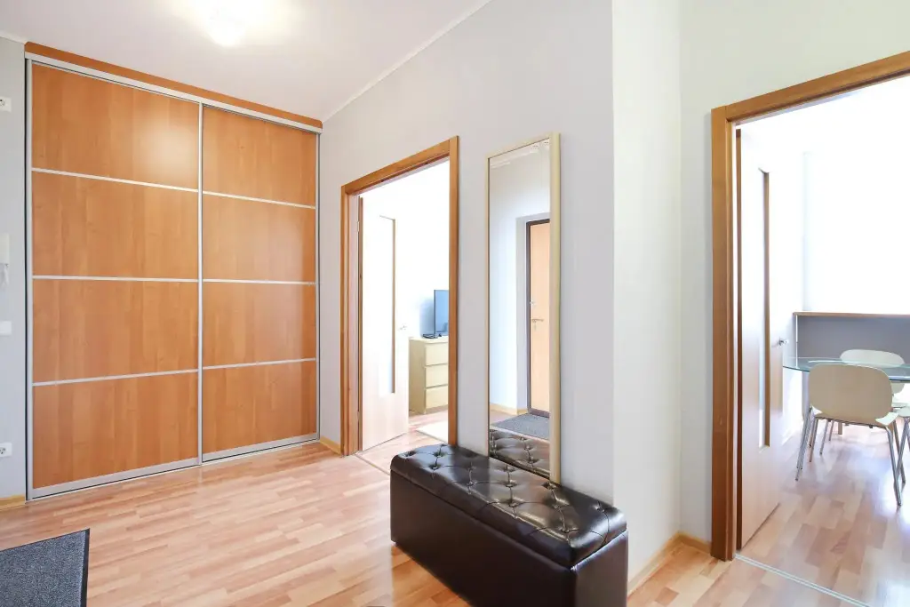 Екатеринбург: Rooms-Eкб (Румс-Екб) на улице 8 Марта 188