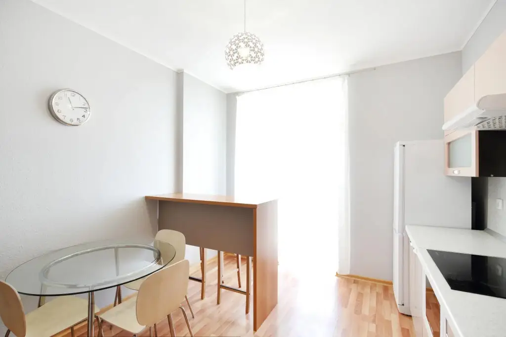 Екатеринбург: Rooms-Eкб (Румс-Екб) на улице 8 Марта 188