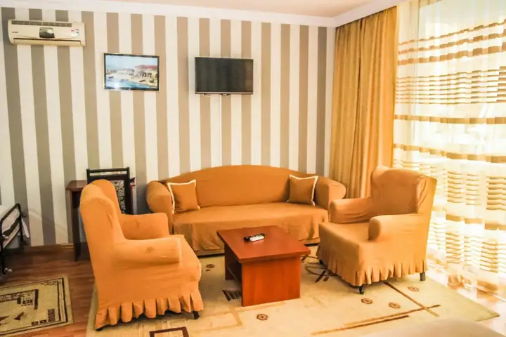 Батуми: Istanbul Hotel
