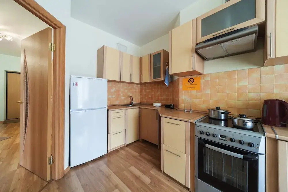 Екатеринбург: Apartment ALLiS-HALL on Radishcheva 33
