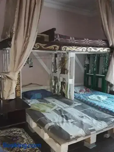 Батуми: Hostel Retro