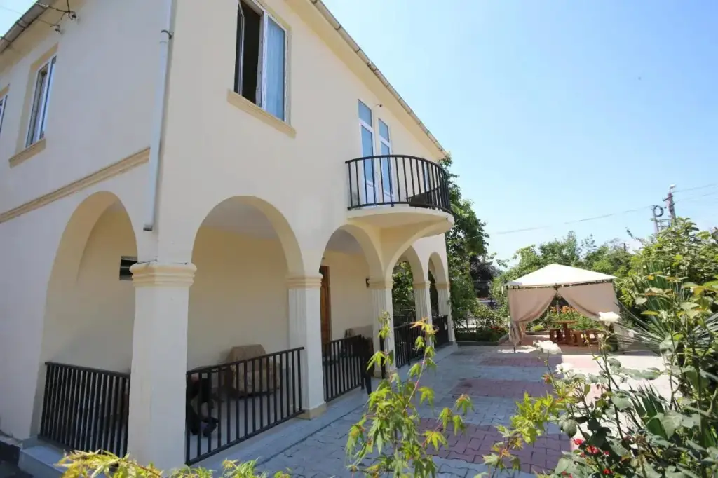Батуми: Talo's Guest House
